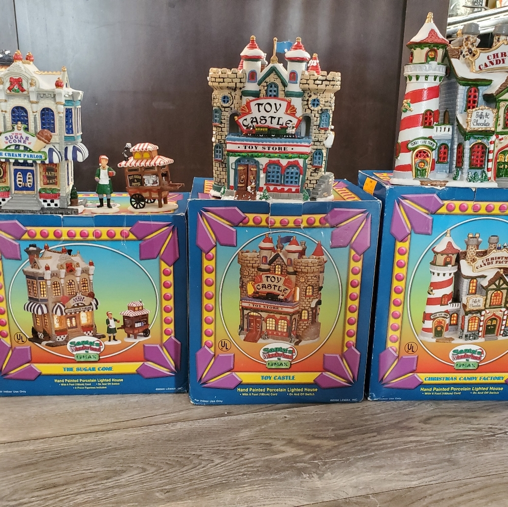 Lot of 3 lemax wonderland